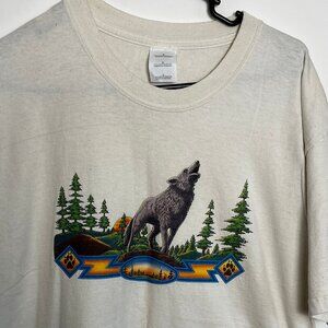 Vintage 90s Wolf Graphic Tee (L)